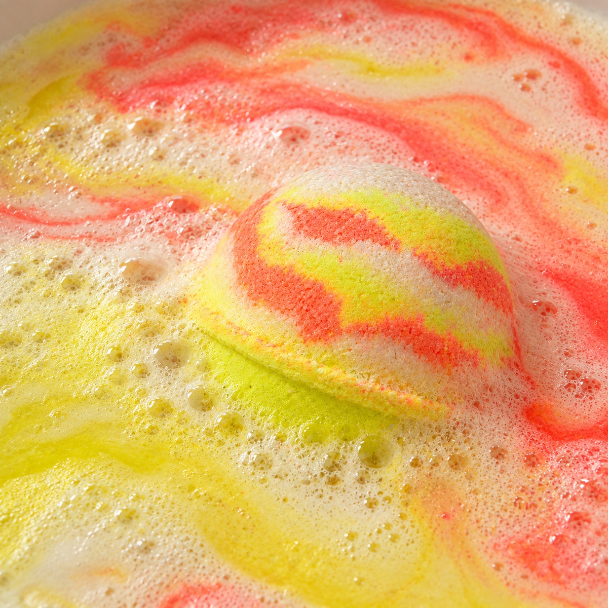 Happy Cappy Bath Bomb (Hidden Capybara Toy Inside) - Hot Mess Body